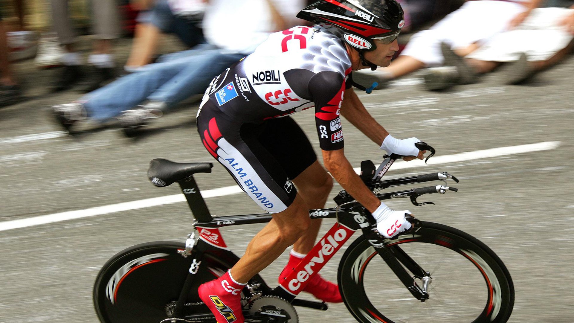 世界杯冰球:加拿大队连续夺冠,挑战纪录不断!,冰球世界杯2021