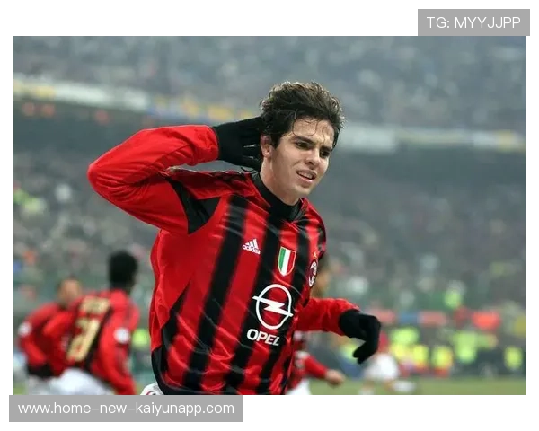 AC米兰后场长传直塞制造单刀，经典战术演绎速度与激情